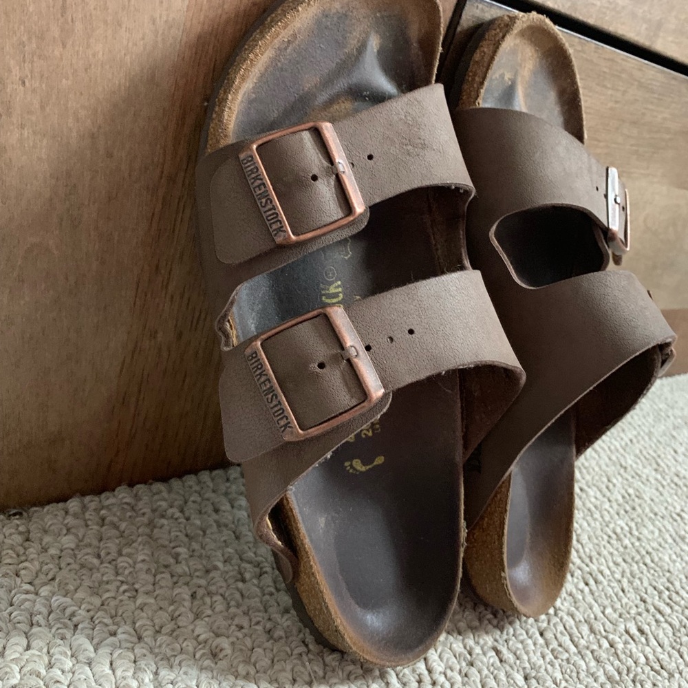 Birkenstock Arizona Sandals - EU: size 40/ 9/9.5